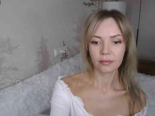Red_Rose_98 webcam