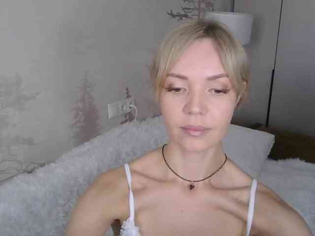 Red_Rose_98 webcam