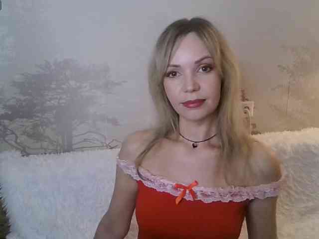 Red_Rose_98 webcam