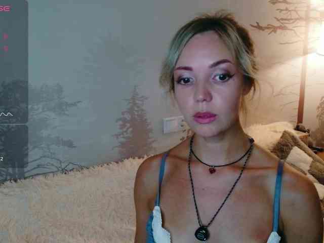 Red_Rose_98 webcam