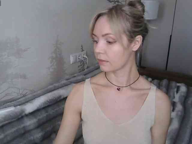Red_Rose_98 webcam