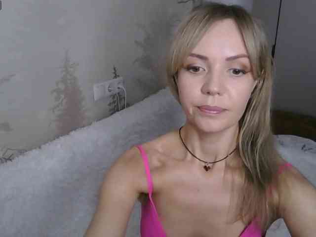 Red_Rose_98 webcam