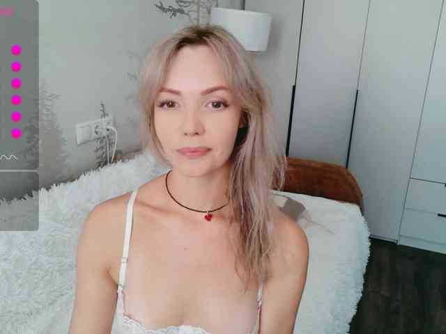 Red_Rose_98 webcam