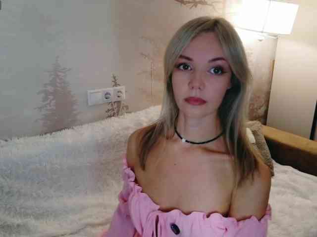 Red_Rose_98 webcam
