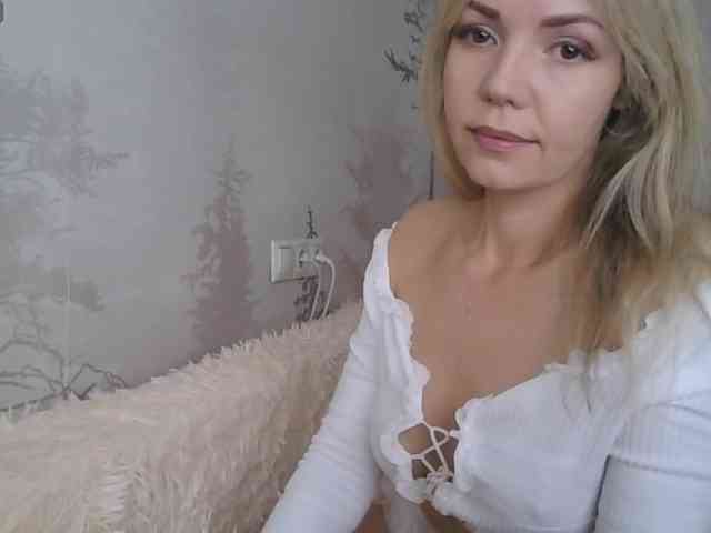 Red_Rose_98 webcam