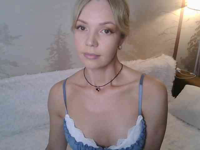 Red_Rose_98 webcam