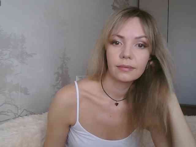 Red_Rose_98 webcam