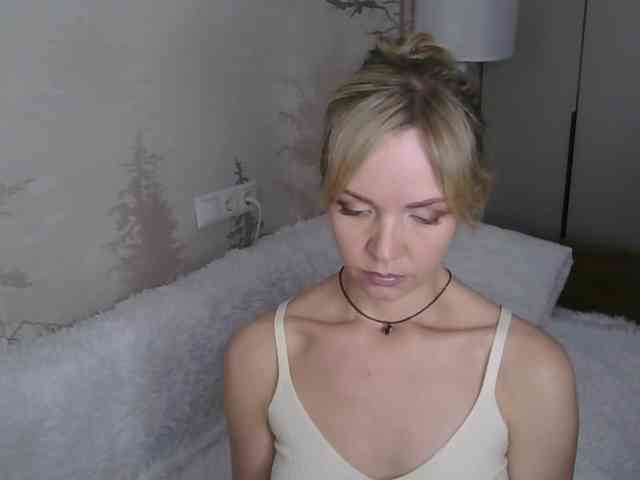 Red_Rose_98 webcam