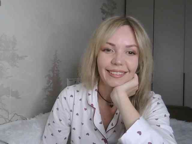 Red_Rose_98 webcam