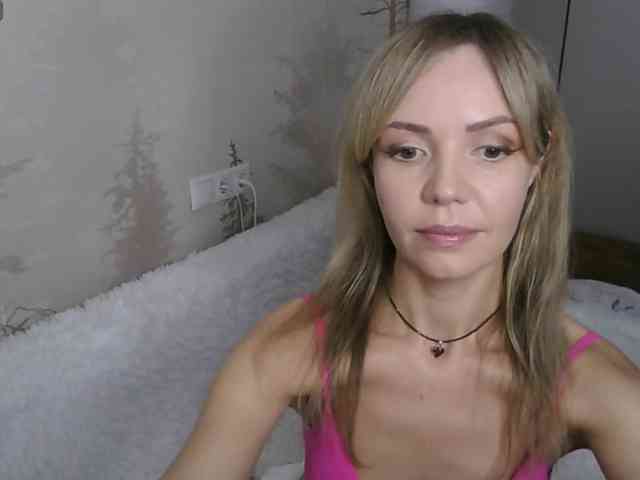 Red_Rose_98 webcam