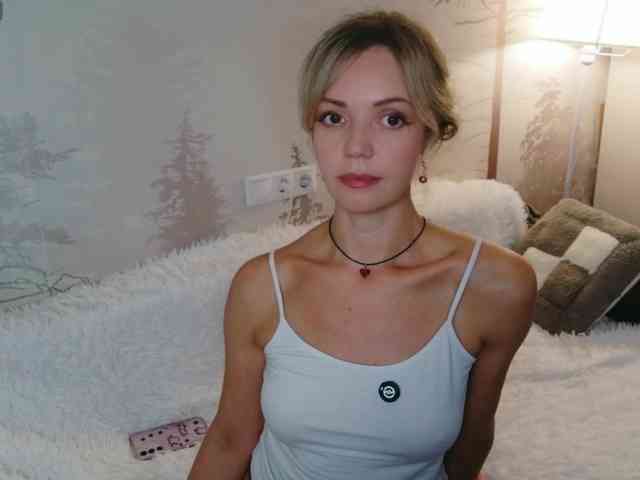 Red_Rose_98 webcam