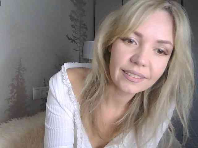 Red_Rose_98 webcam