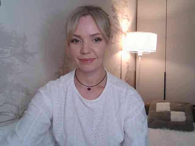 Red_Rose_98 webcam