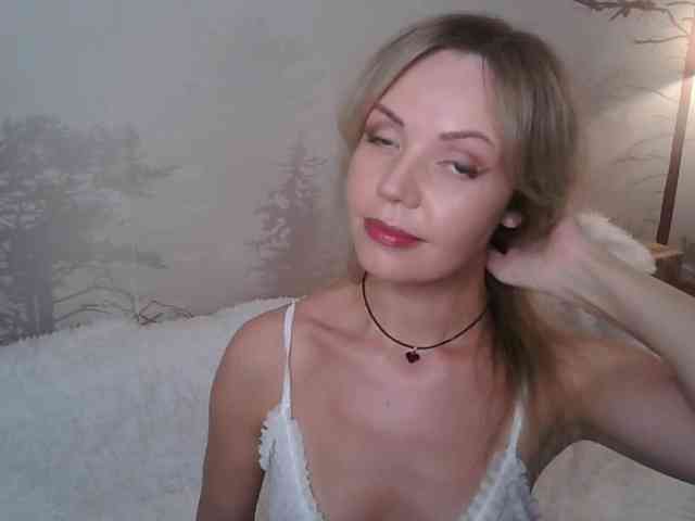 Red_Rose_98 webcam