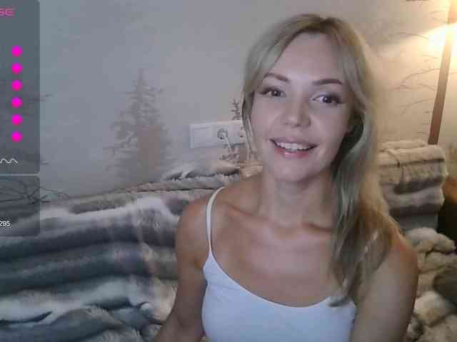 Kissz Sex Cam Show