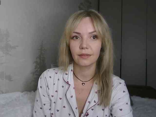 Red_Rose_98 webcam