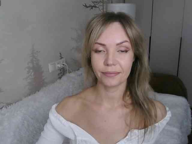 Red_Rose_98 webcam