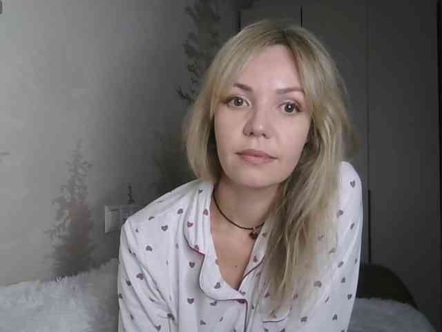 Red_Rose_98 webcam