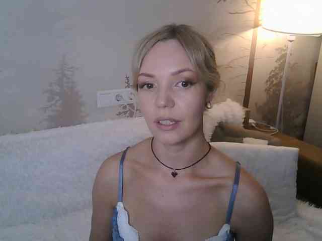 Red_Rose_98 webcam