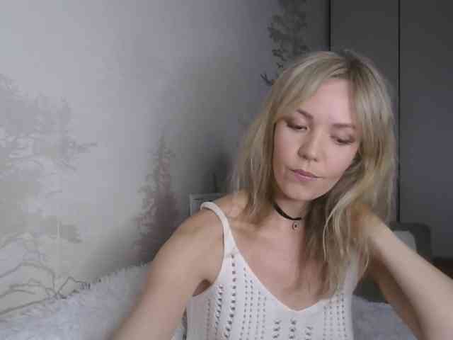 Red_Rose_98 webcam