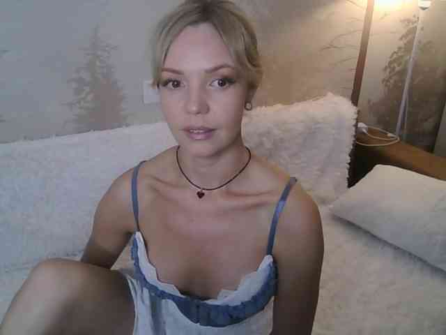 Red_Rose_98 webcam