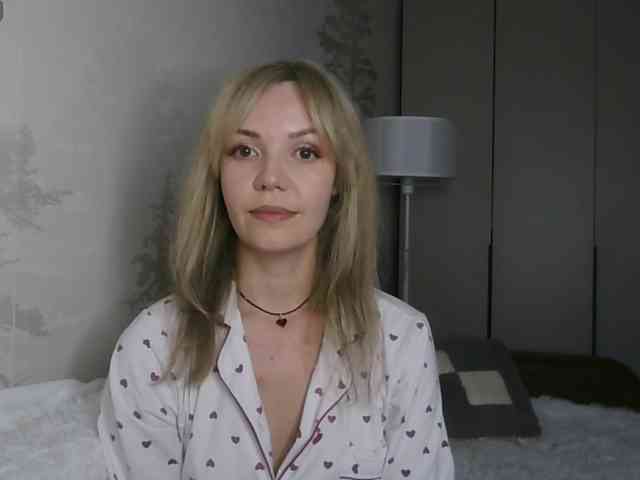 Red_Rose_98 webcam