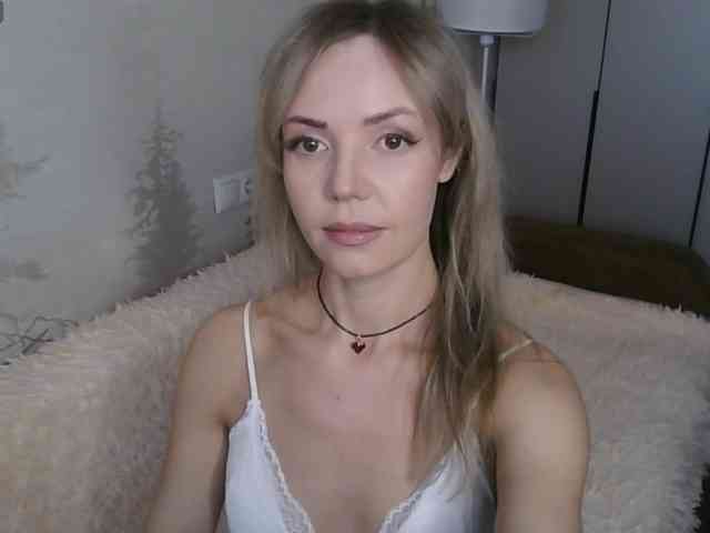 Red_Rose_98 webcam