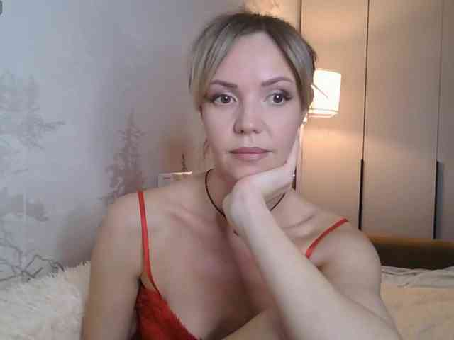Red_Rose_98 webcam