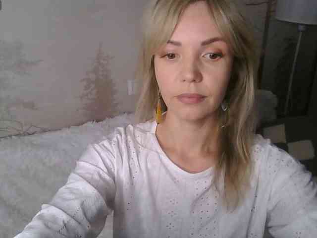 Red_Rose_98 webcam