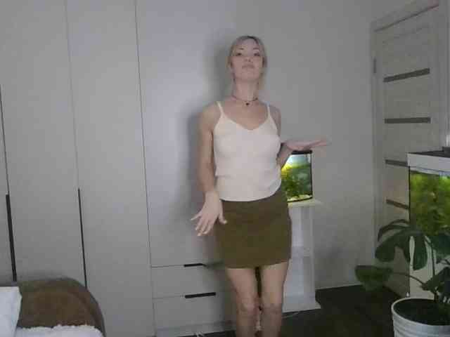 Red_Rose_98 webcam