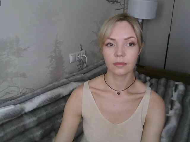 Red_Rose_98 webcam