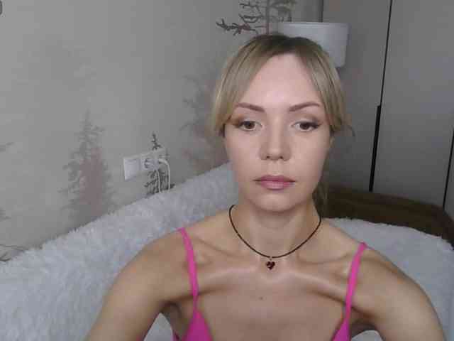 Red_Rose_98 webcam