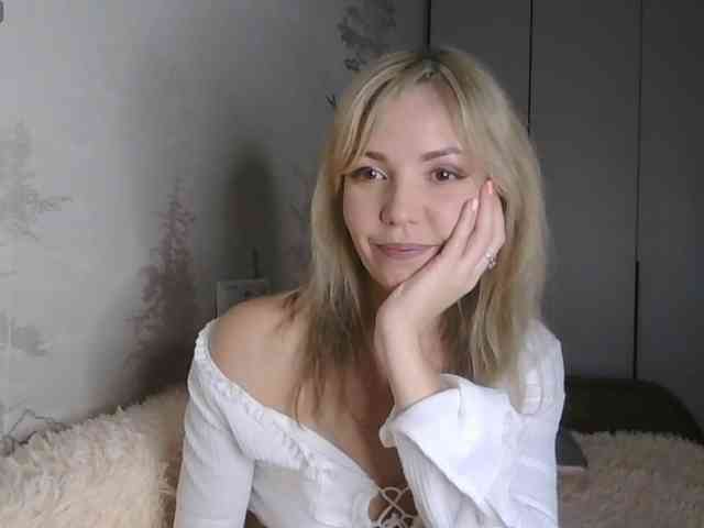Red_Rose_98 webcam