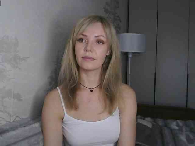Red_Rose_98 webcam