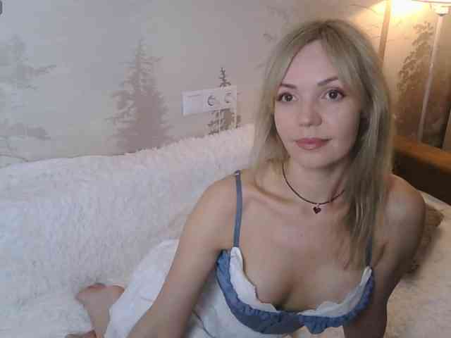 Red_Rose_98 webcam