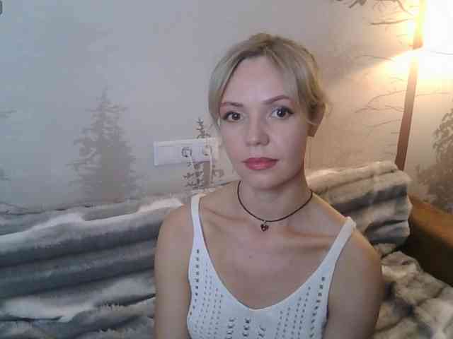 Red_Rose_98 webcam