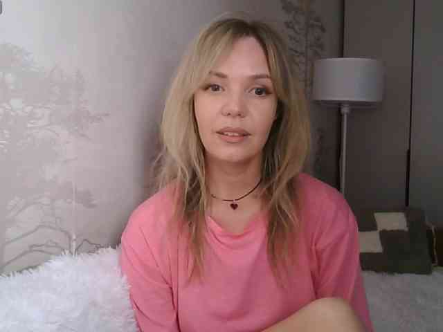 Kissz Live Webcam on BongaCams