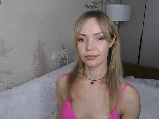 Red_Rose_98 webcam