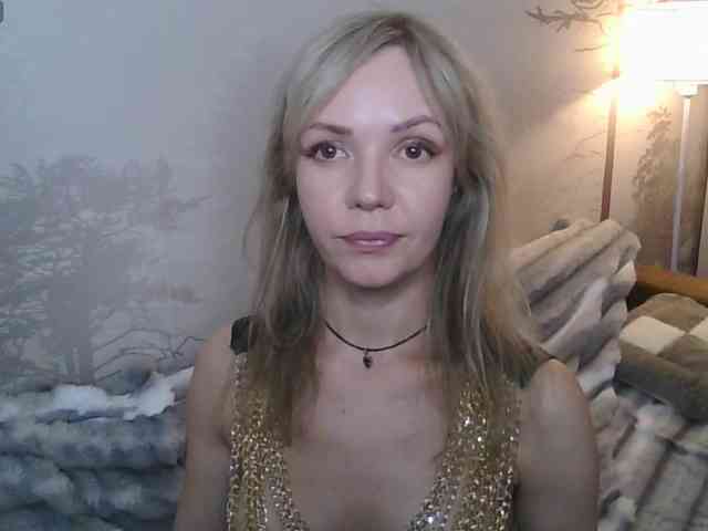 Red_Rose_98 webcam
