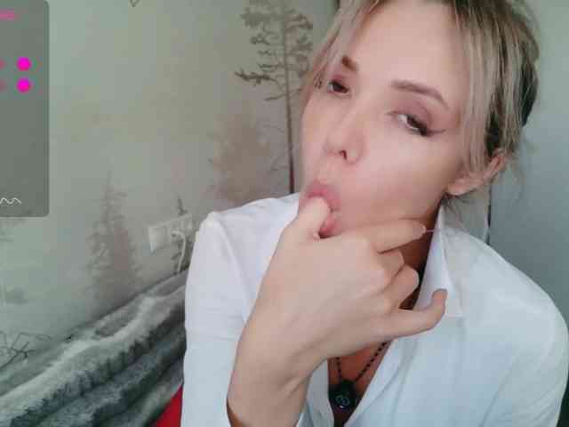 Red_Rose_98 webcam