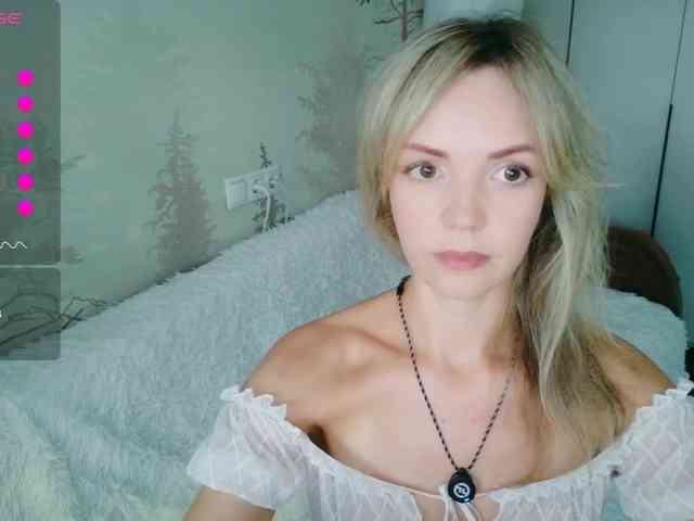 Red_Rose_98 webcam