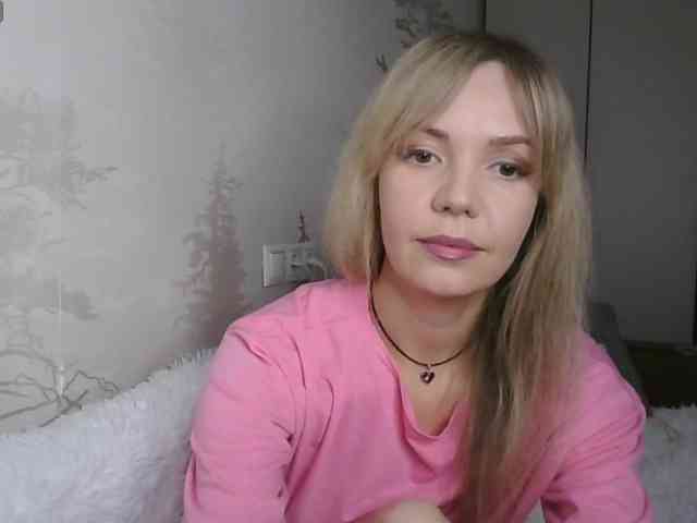 Red_Rose_98 webcam