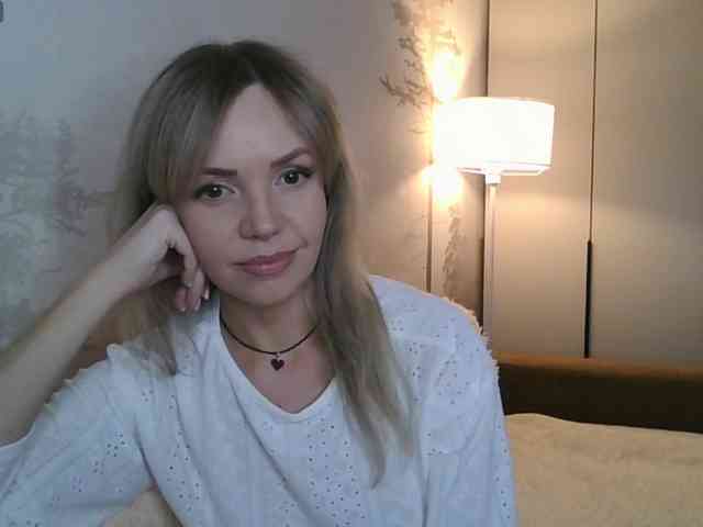Red_Rose_98 webcam