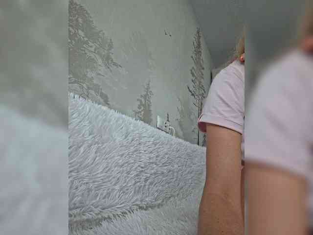 Red_Rose_98 webcam