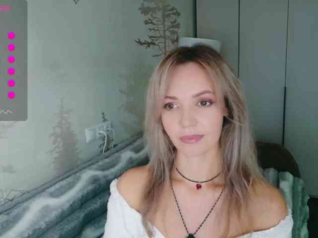 Red_Rose_98 webcam