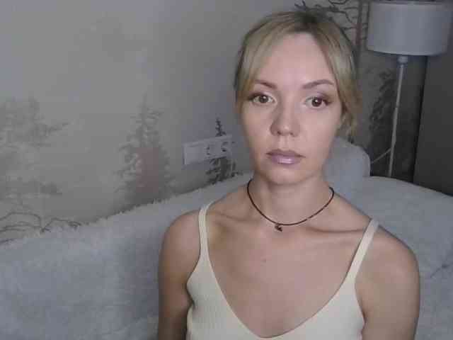 Red_Rose_98 webcam