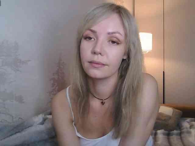Red_Rose_98 webcam
