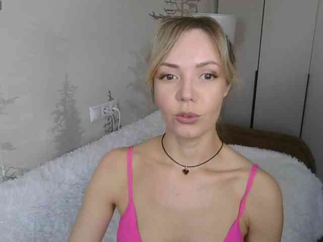 Red_Rose_98 webcam