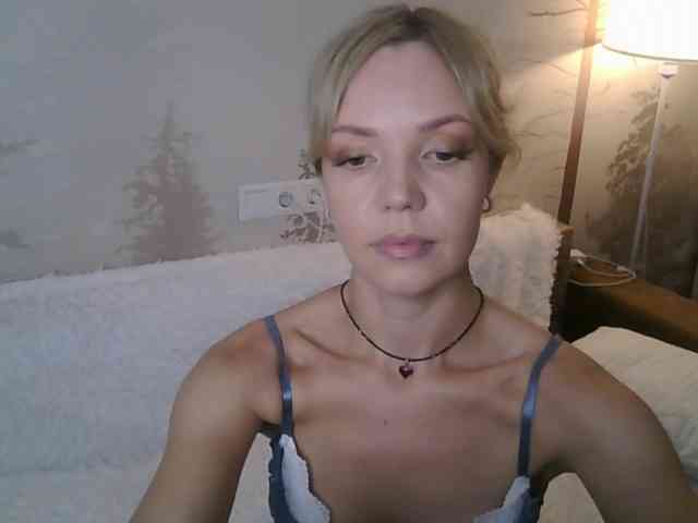 Red_Rose_98 webcam
