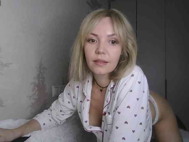 Red_Rose_98 webcam